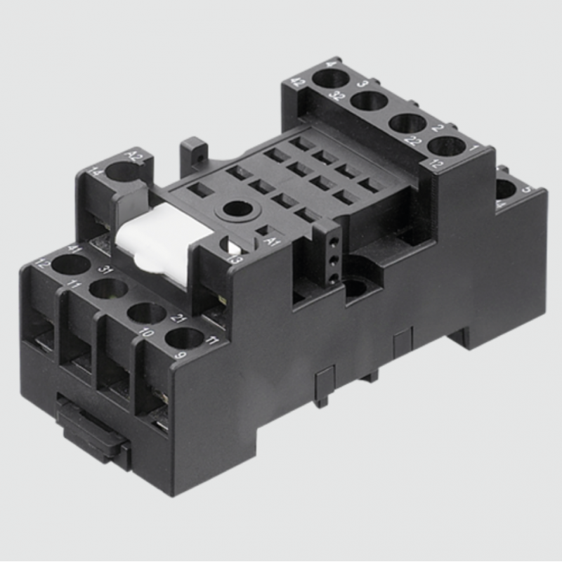 SRNE4-C - Цоколь для реле серии HYE41, с фиксирующей скобой, 4 C/O, IMO