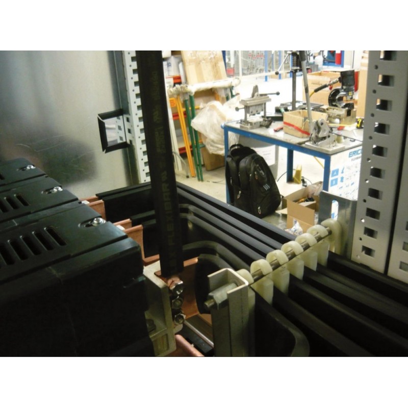 Фиксатор-проставка RFS 80-100 для параллельного соединения шин, nVent Eriflex (553380)