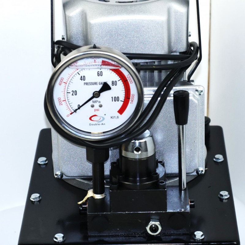 504554 - Гидравлическая станция СР-75В2 - 700 Бар, 750 Вт, 2 выхода, бак 7 л,  Для двух инструментов, Takel